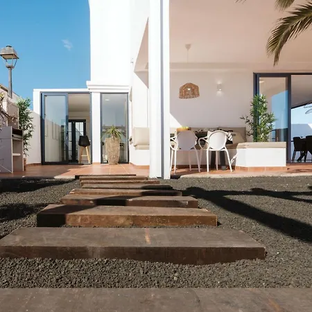 Amaranta Villa *